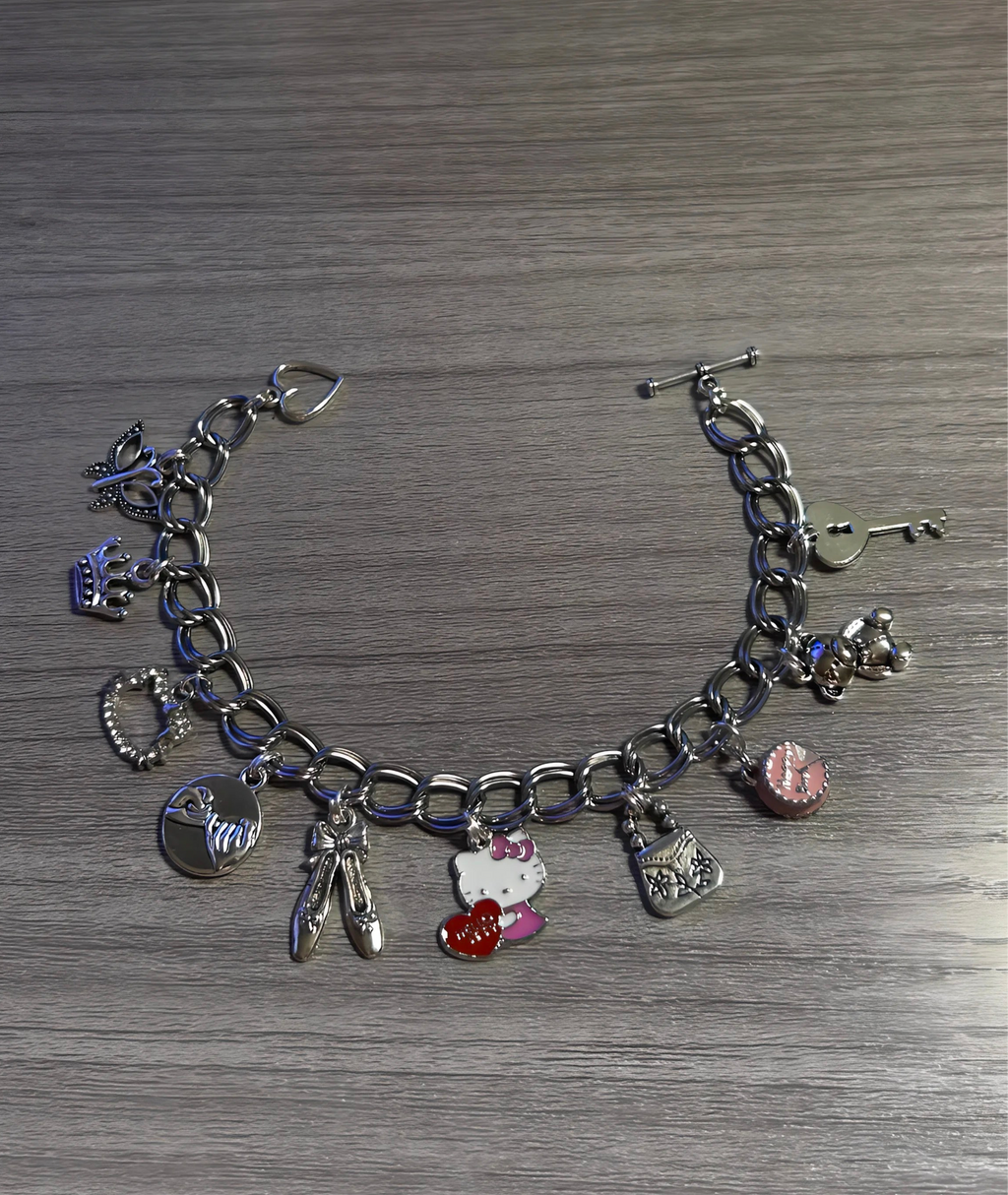 Silver HK 10 Charm Mystery Bracelet 🚨50% off Black Friday Sale🚨🍂