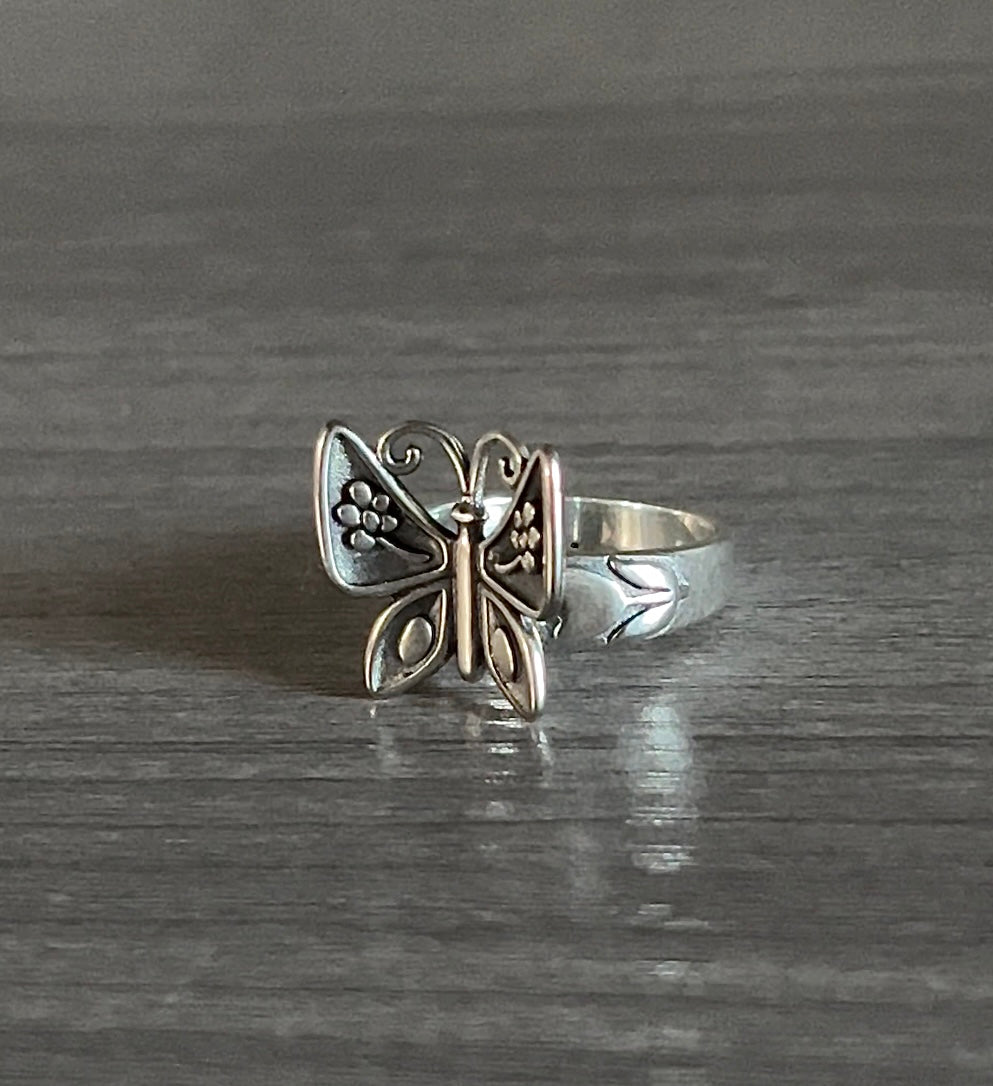 Mariposa Ring🎃🎀