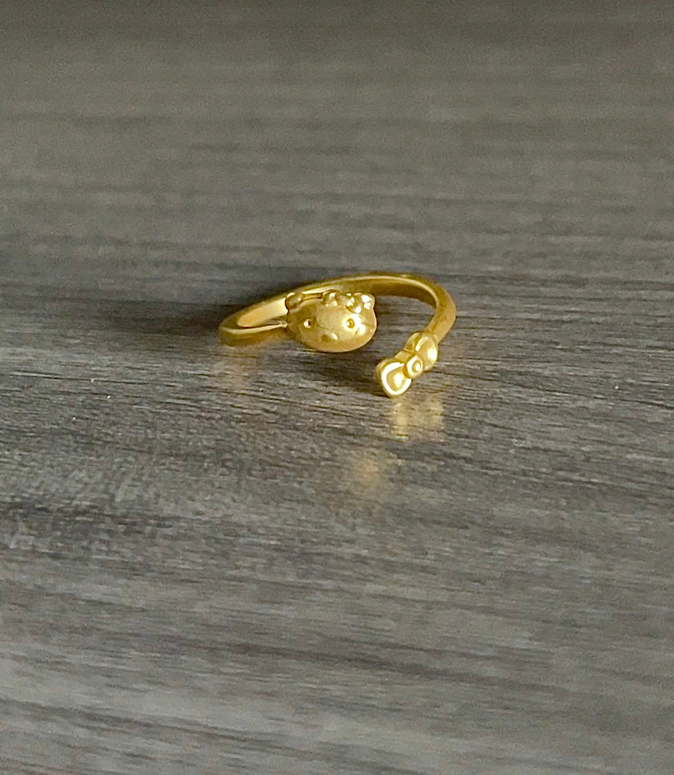 Adjustable Gold Hk Ring 🚨50% off Black Friday Sale🚨🍂