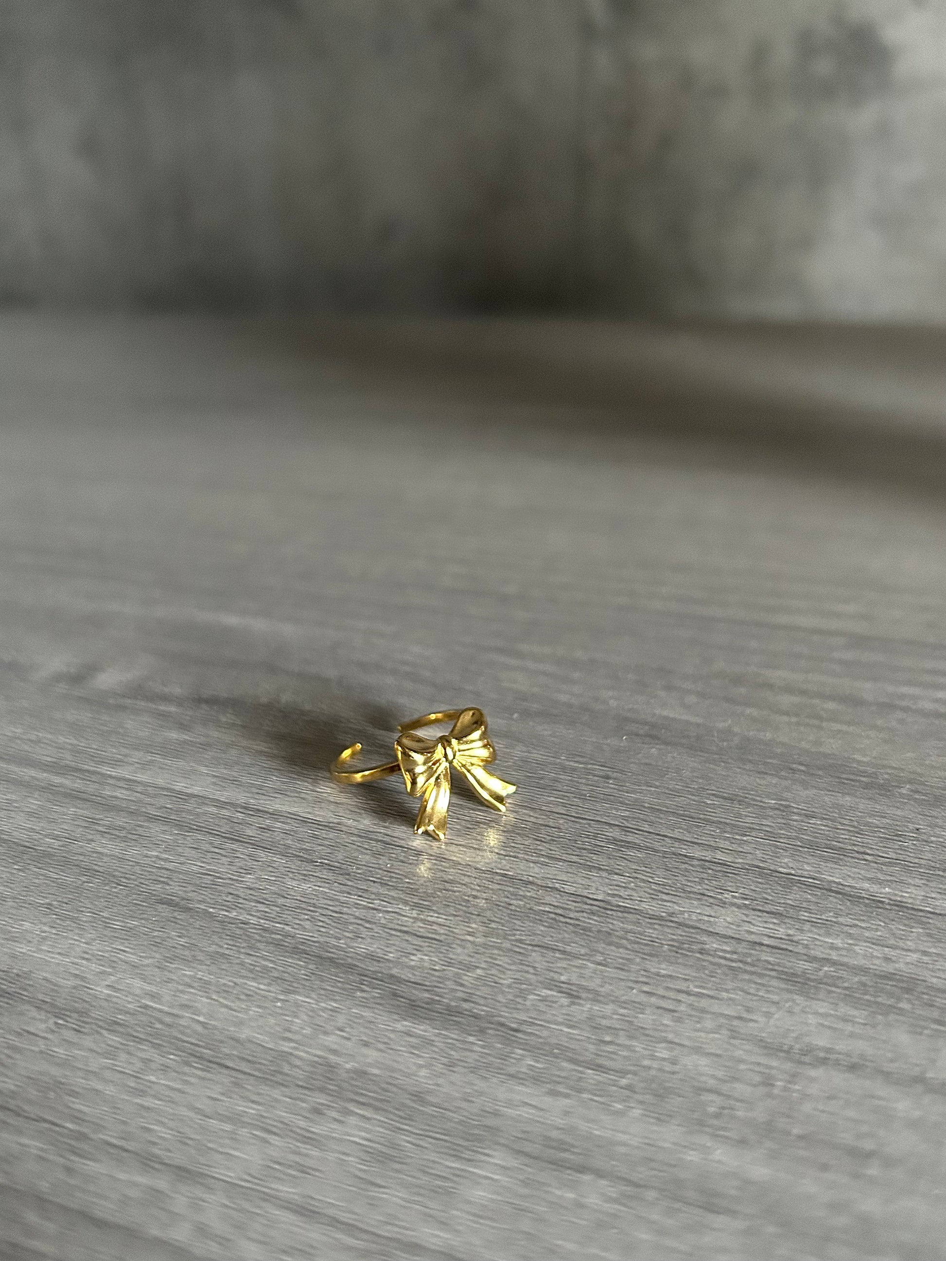 Adjustable Gold Bow Ring 🚨50% off Black Friday Sale🚨🍂