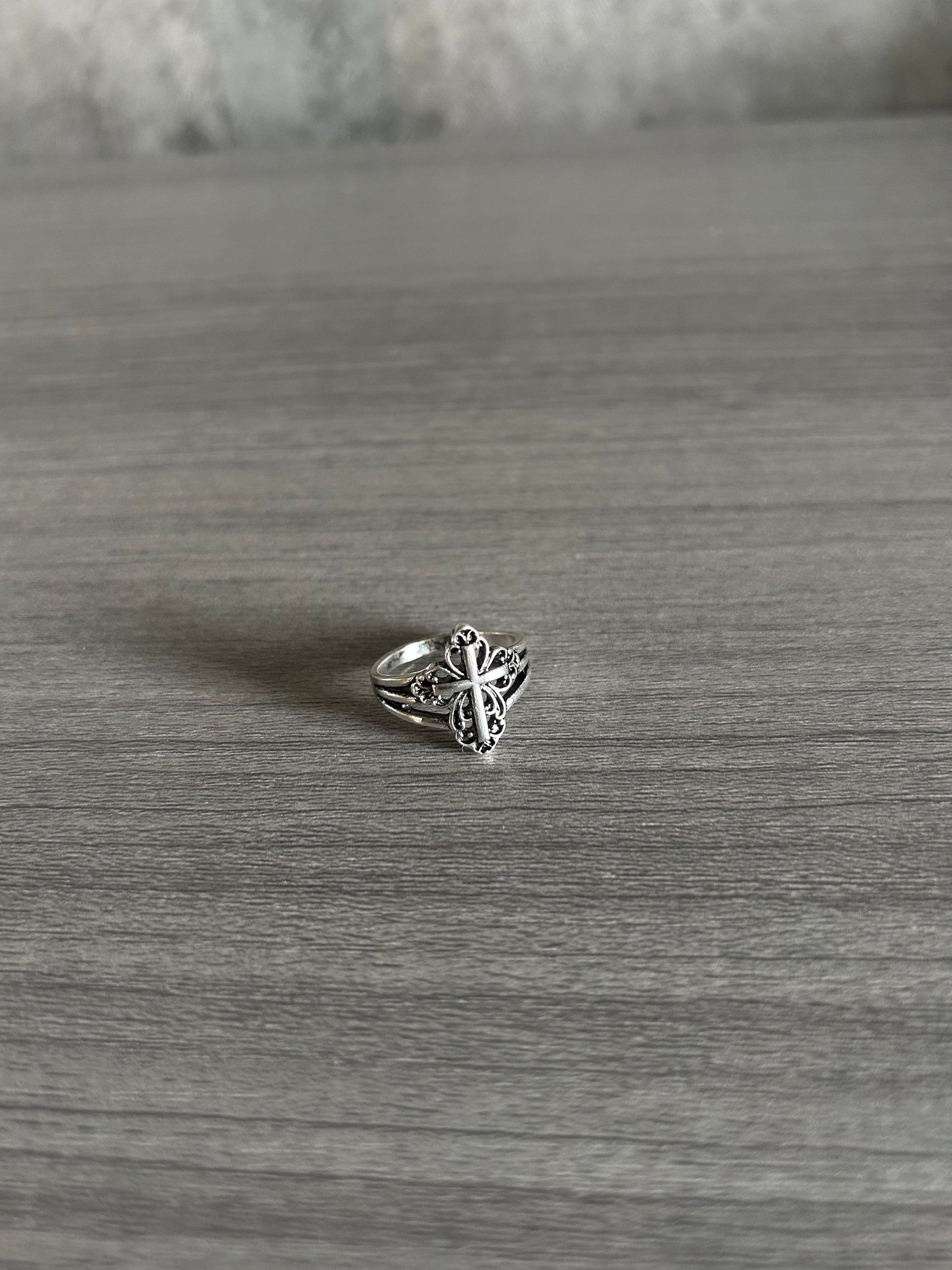 Cross Ring🎃🎀